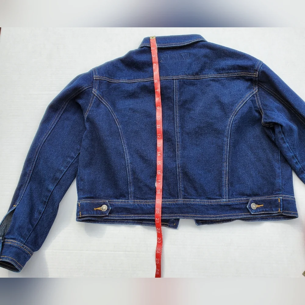 Women's Denim Jacket - Picture 4 of 6